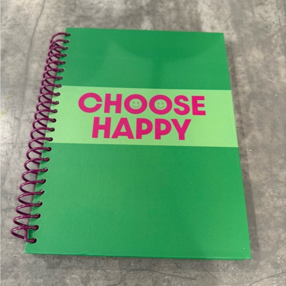 Cute and happy journal/goal book! See pic for all the details 💚🩷spiral bound!